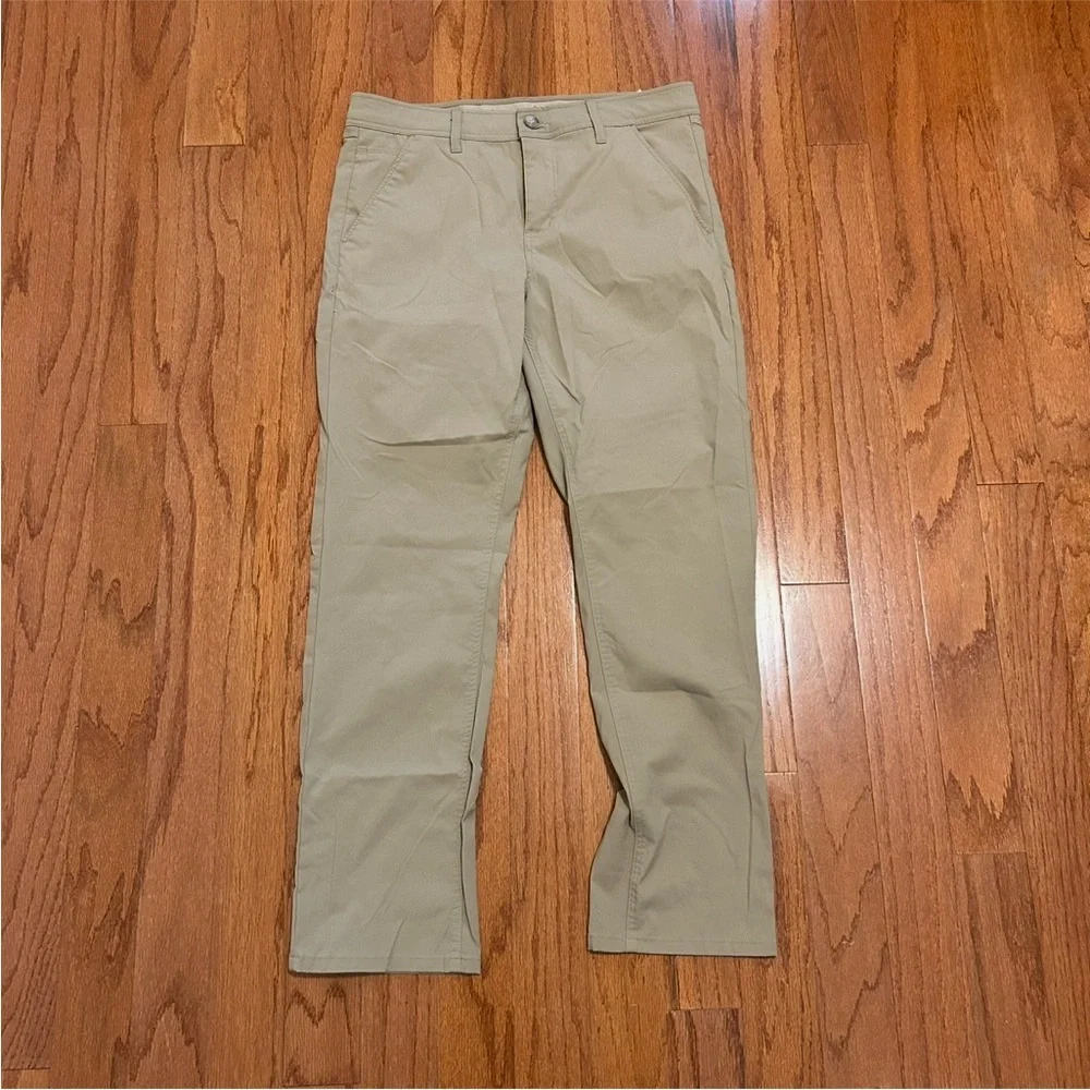 Sold - Picture 3 of 9